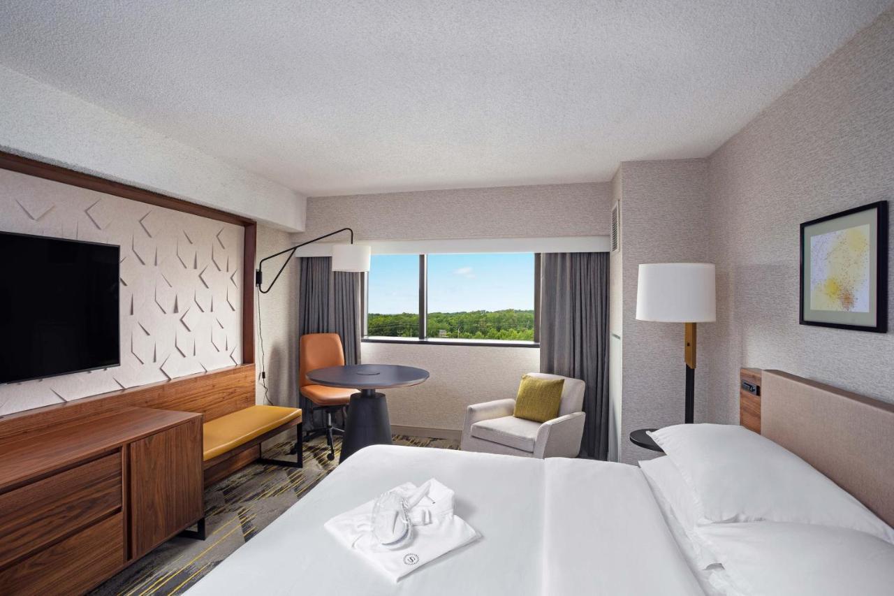 Sheraton Едисън Екстериор снимка