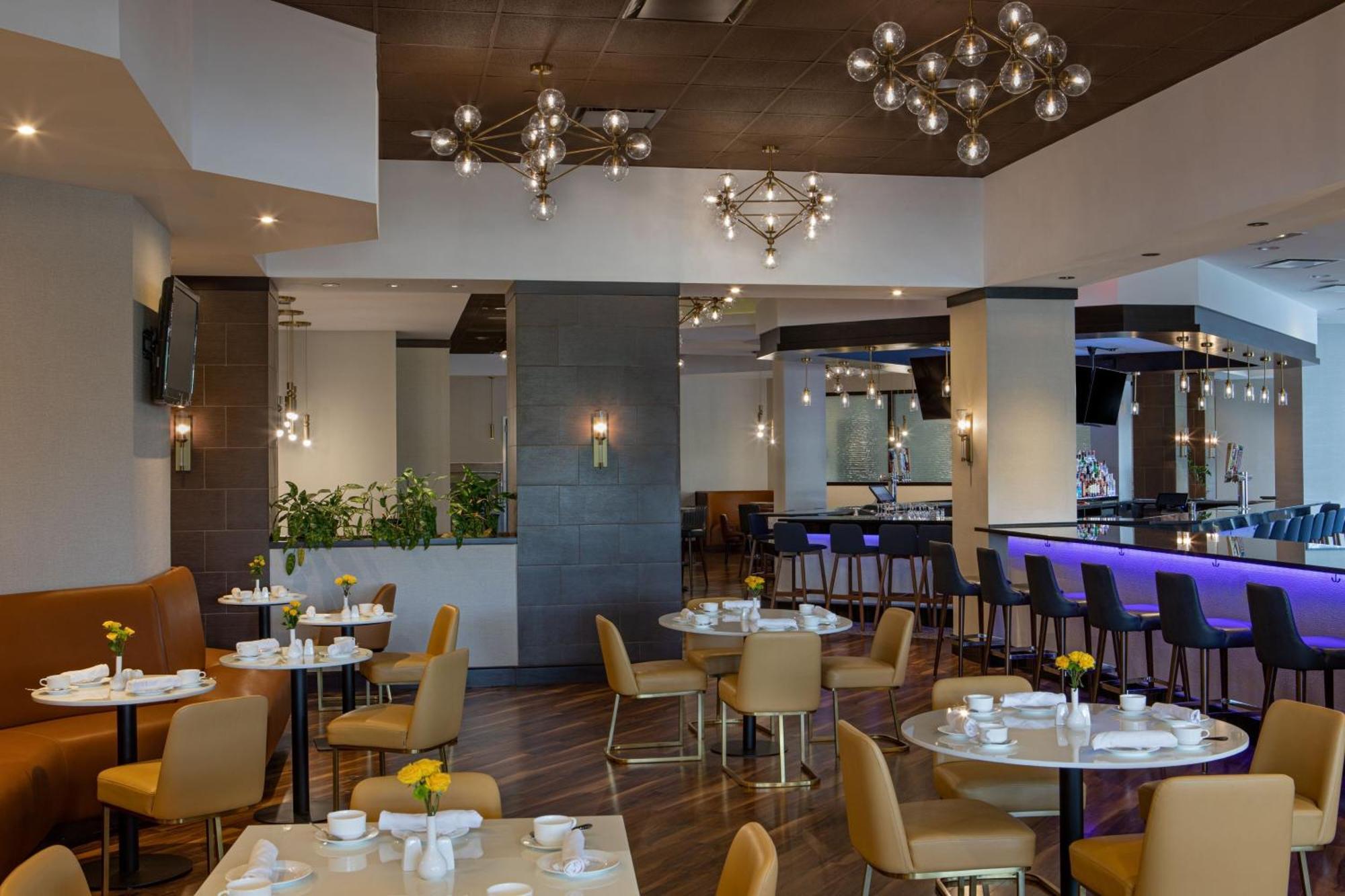 Sheraton Едисън Екстериор снимка